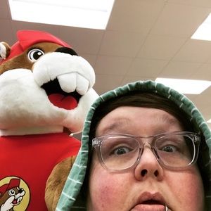 Meet your Posher, Tara